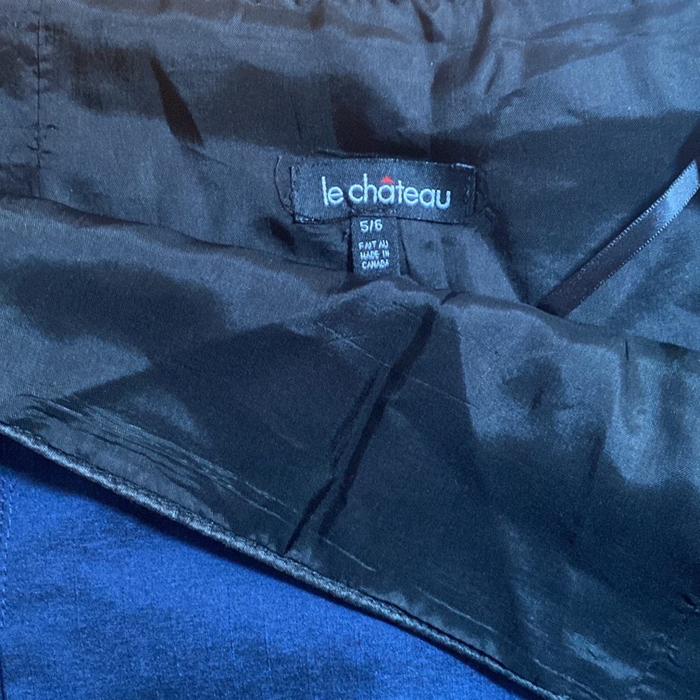 Le Chateau, A-line skirt with velvet floral motif - Picture 4 of 4